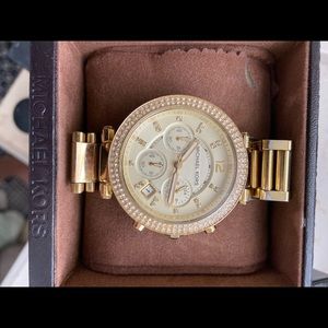 MICHAEL KORS GOLD WATCH